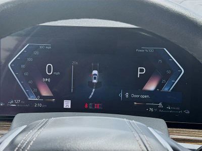 2025 BMW X5 — photo 9 view