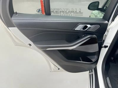 2025 BMW X5 — photo 23 view