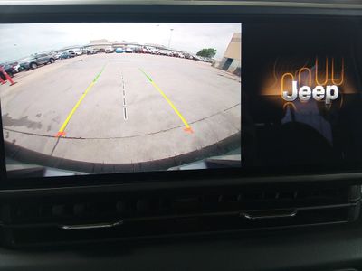 2025 Jeep Wrangler — photo 17 view