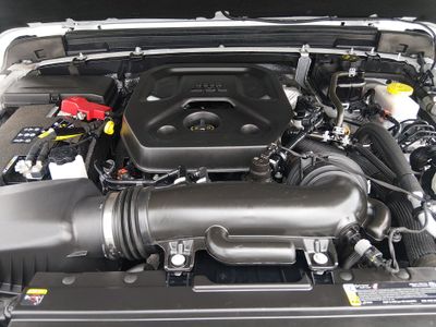 2025 Jeep Wrangler — photo 9 view