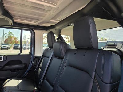 2026 Jeep Wrangler — photo 7 view