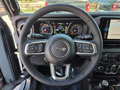 2026 Jeep Wrangler — photo 16 view