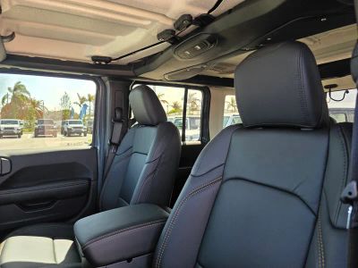 2026 Jeep Wrangler — photo 11 view