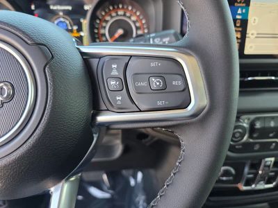 2026 Jeep Wrangler — photo 18 view