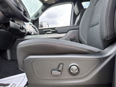 2026 Ram 1500 — photo 12 view