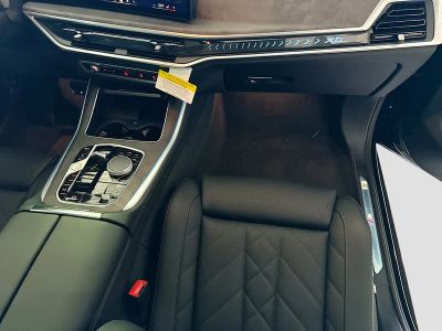 2026 BMW X5 — photo 18 view