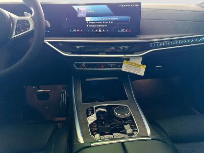 2026 BMW X5 — photo 19 view