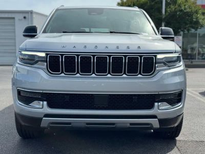2024 Jeep Wagoneer L - Photo 4