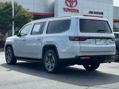 2024 Jeep Wagoneer L - Photo 9