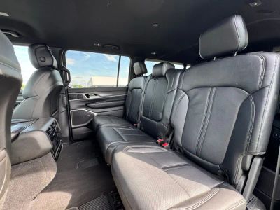 2024 Jeep Wagoneer L - Photo 20