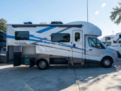 2024 Thor Motor Coach TIBURON - Photo 21