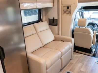 2024 Thor Motor Coach TIBURON - Photo 12