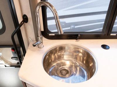 2024 Thor Motor Coach TIBURON - Photo 8