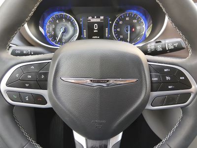 2024 Chrysler Voyager - Photo 12