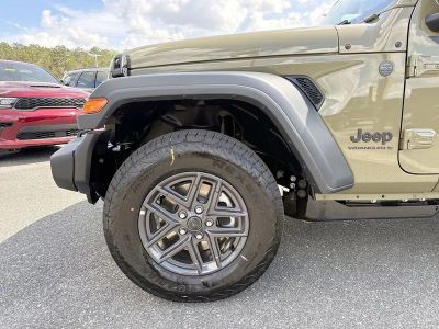 2026 Jeep Wrangler — photo 10 view