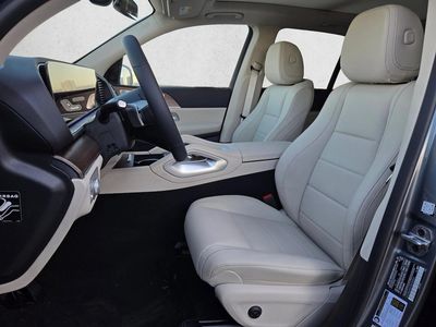 2026 Mercedes-Benz GLE 450 - Photo 2