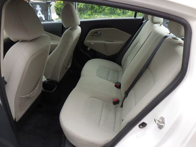 2012 Kia Rio - Photo 10