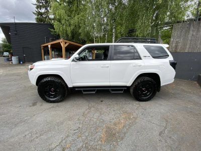 2020 Toyota 4Runner — rear three-quarter view