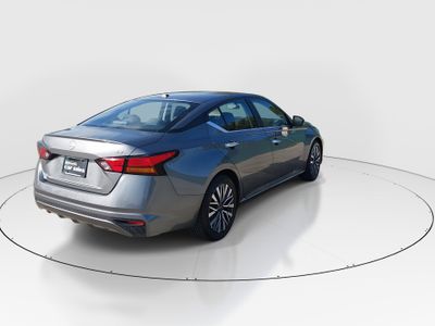 2024 Nissan Altima - Photo 7