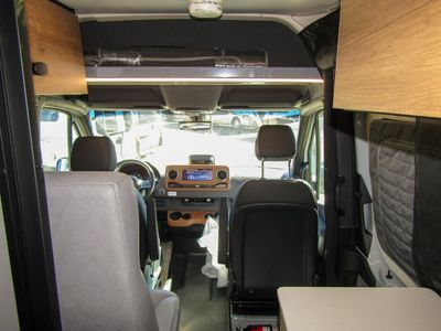 2026 Winnebago REVEL - Photo 5