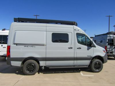 2026 Winnebago REVEL - Photo 14