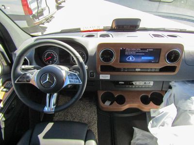 2026 Winnebago REVEL - Photo 3