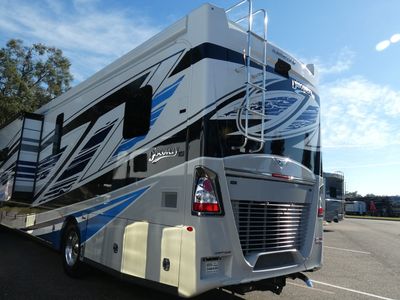 2026 Fleetwood Discovery LXE - Photo 4
