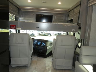 2026 Fleetwood Discovery LXE - Photo 14