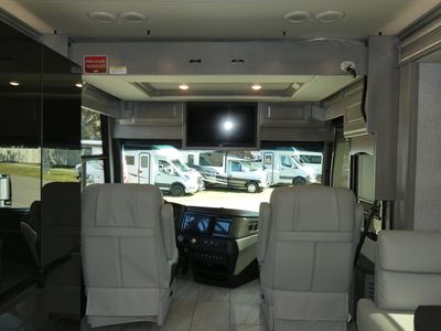 2026 Fleetwood Discovery LXE - Photo 13