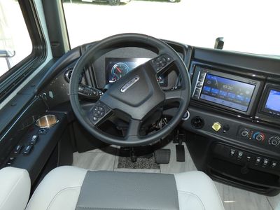 2026 Fleetwood Discovery LXE - Photo 9