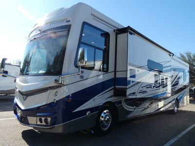 2026 Fleetwood Discovery LXE - Photo 2