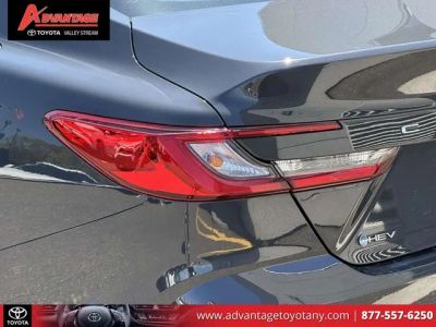 2025 Toyota Camry — photo 13 view