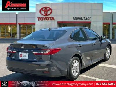 2025 Toyota Camry — photo 7 view