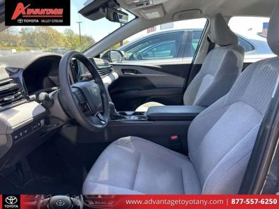 2025 Toyota Camry — photo 19 view