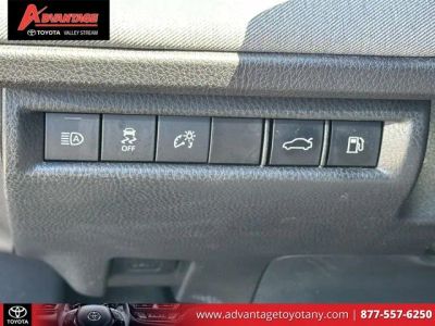 2025 Toyota Camry — photo 24 view