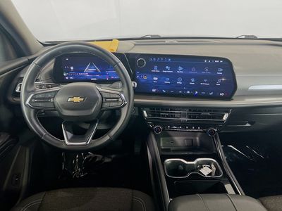 2025 Chevrolet Traverse - Photo 19