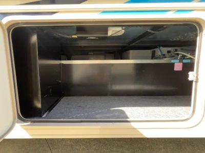 2019 Winnebago VISTA - Photo 24