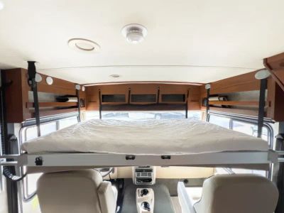 2019 Winnebago VISTA - Photo 4