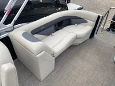 2024 Barletta Aria A22QC - Photo 9
