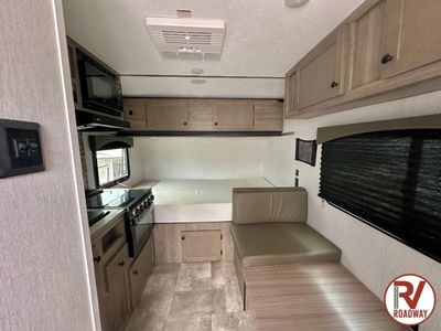 2023 Sunset Park RV Sun Lite — photo 7 view