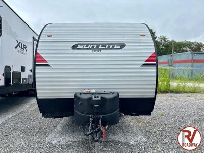 2023 Sunset Park RV Sun Lite — front three-quarter view