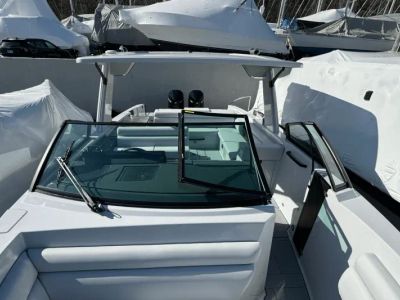 2024 Aviara AV32 Outboard - Photo 33