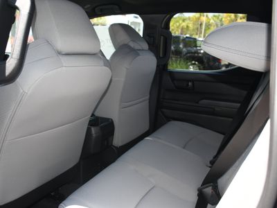 2026 Toyota Tacoma - Photo 8