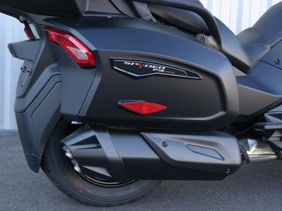 2026 Can-Am Spyder F3 Limited Dark - Photo 9
