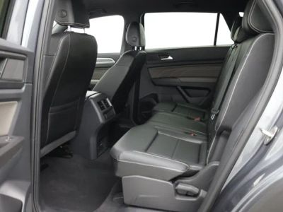 2023 Volkswagen Atlas Cross Sport — photo 21 view