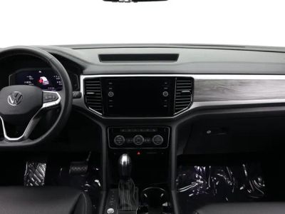 2023 Volkswagen Atlas Cross Sport — photo 25 view