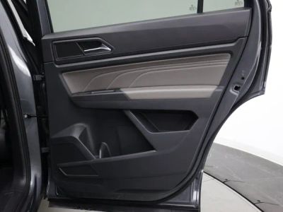 2023 Volkswagen Atlas Cross Sport — photo 29 view