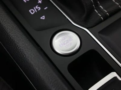 2023 Volkswagen Atlas Cross Sport — photo 15 view