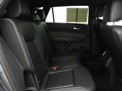2023 Volkswagen Atlas Cross Sport — photo 30 view