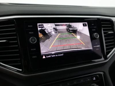 2023 Volkswagen Atlas Cross Sport — photo 17 view